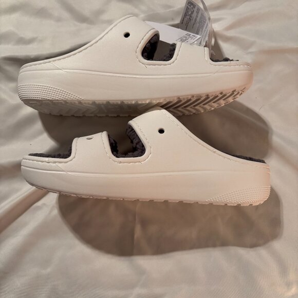 CROCS CLASSIC COZZZY SANDALS - Picture 7 of 7